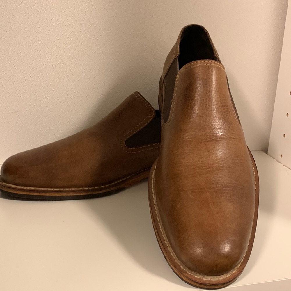 Cole Hann sleek comfortable slip on loafer